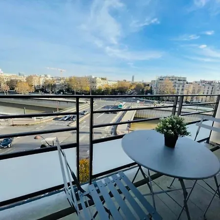 Greco Apartment *